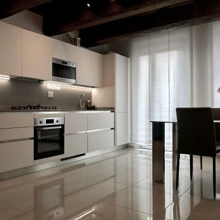 Apartamento Moderno Affaccio Su Via Mazzini Ferrara Exterior foto