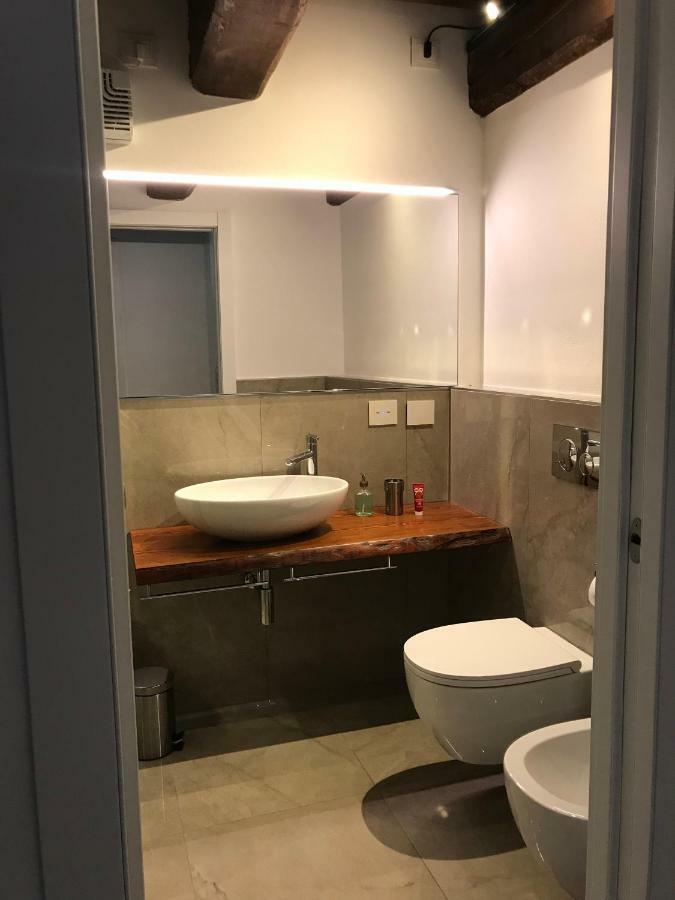 Apartamento Moderno Affaccio Su Via Mazzini Ferrara Exterior foto