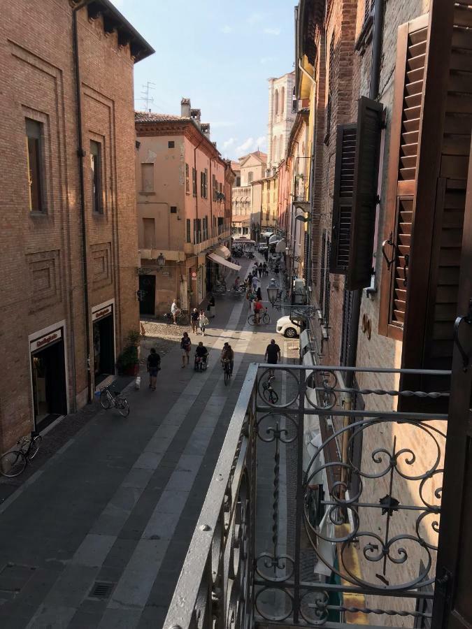 Apartamento Moderno Affaccio Su Via Mazzini Ferrara Exterior foto