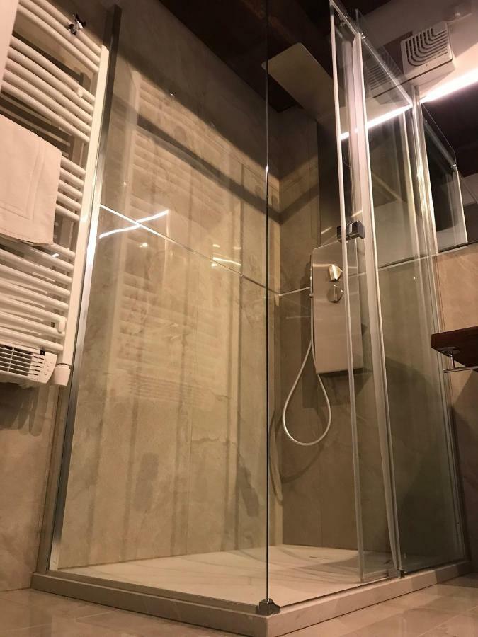 Apartamento Moderno Affaccio Su Via Mazzini Ferrara Exterior foto